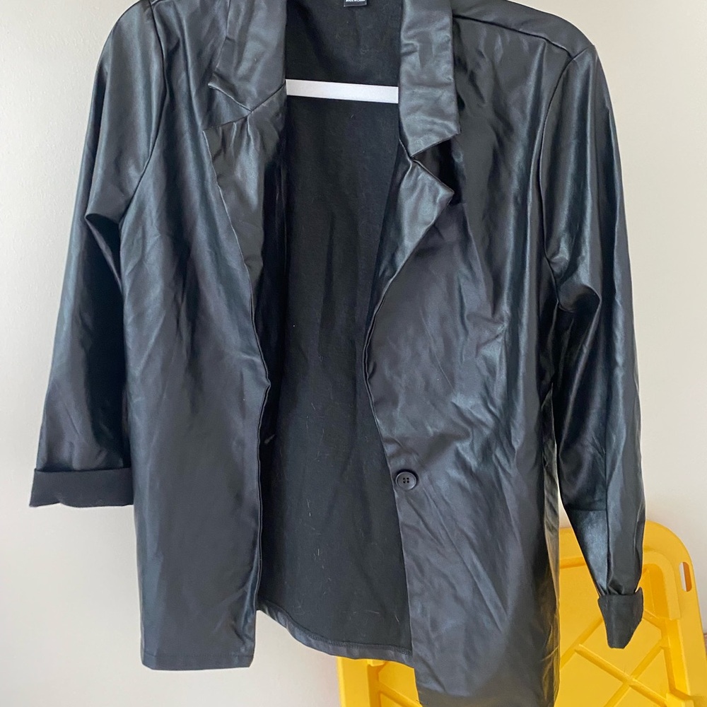 SHEIN Black Faux Leather Blazer